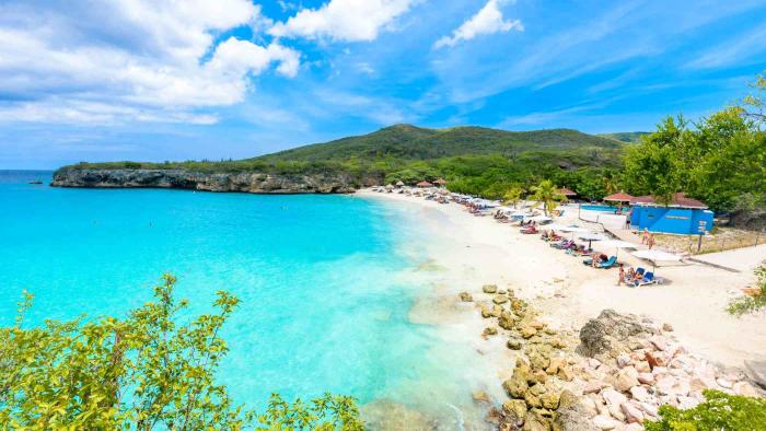 Costa de la isla caribeña de Curazao