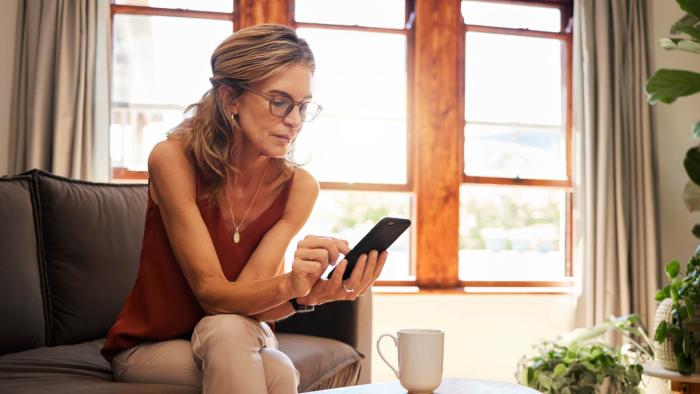 Las mujeres buscan cada vez más contenidos online para gestionar la menopausia mujer